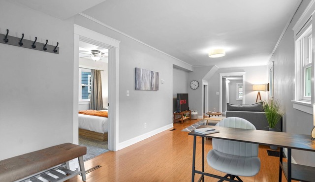 Serenity Haven, Entire Home, Fast Wi-Fi, Pets