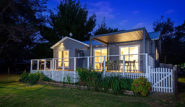Serenity HG2: 3Br 1.5Ba House with Absolute National Park frontage