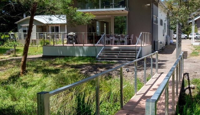 Serenity HG4: Brand new 4Br 3.5Ba house with Absolute Nat Park frontage