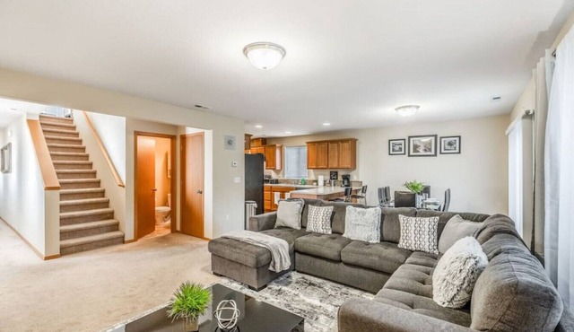 Serenity in Prime Everett Craftsman Near Boeing!