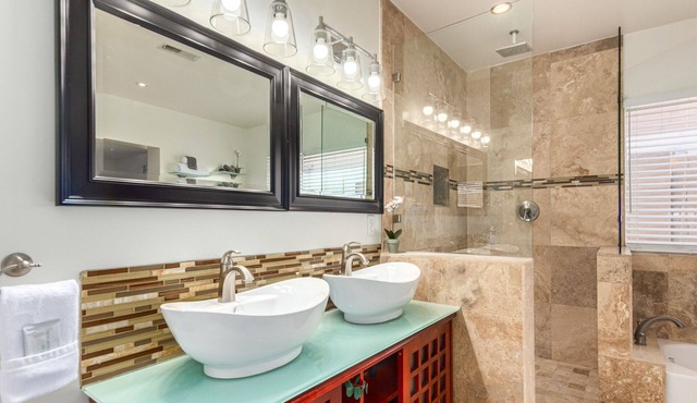 Serenity in the heart of Phoenix's Camelback East/Biltmore 3 bedrooms 2 baths