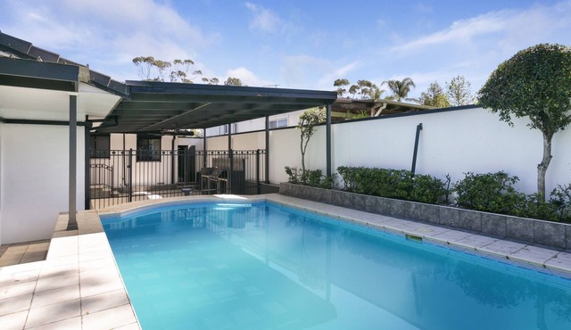 Serenity @ Kings Langley