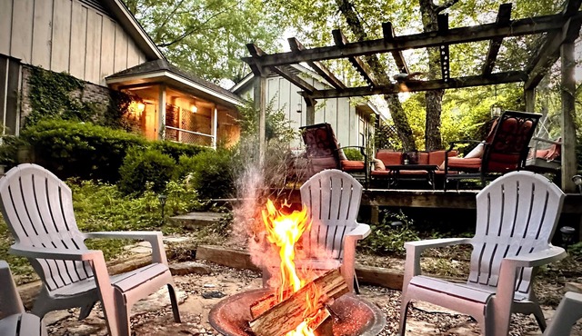 Serenity Lane: Luxury Farmhouse on 50 Acre Preserve near DeGray Lake Caddo River