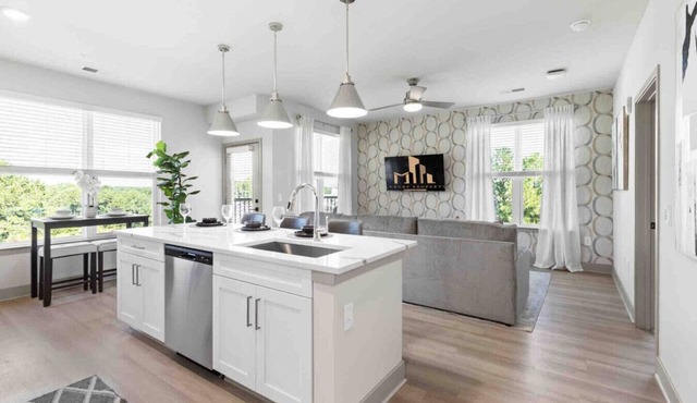 Serenity Living 5 Min From Downtown