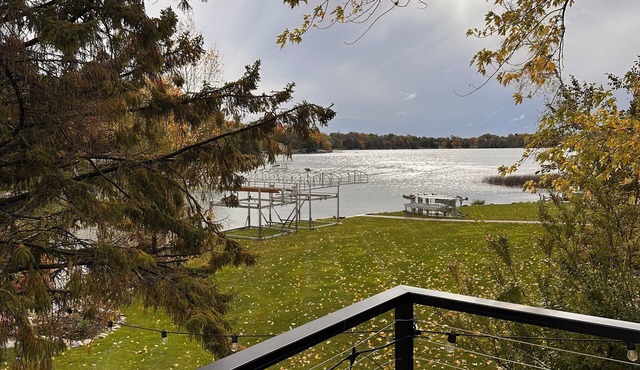 Serenity, Luxury, Lake Life Living!