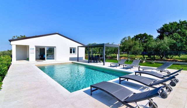 Serenity Majora Villa