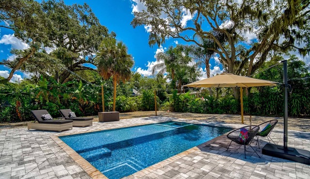 Serenity Of The Sea - S -, Sleeps 8, Ideal for Family Getaways