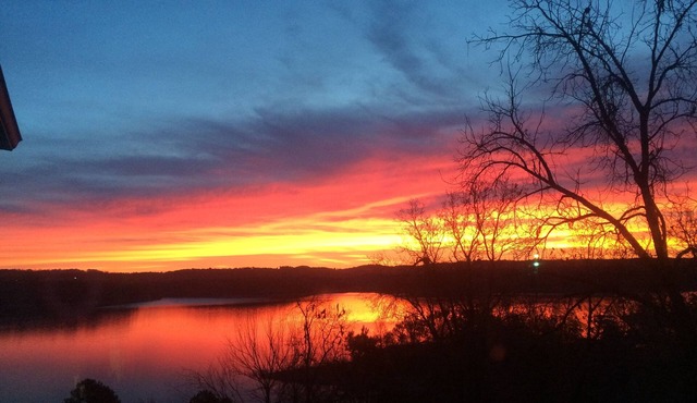 Serenity on Beaver Lake House