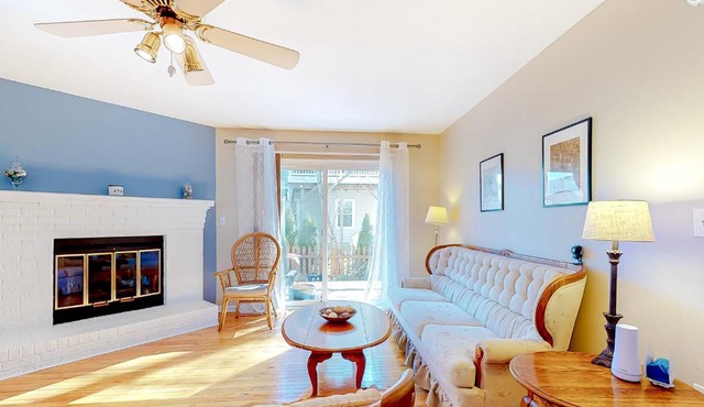 Serenity on Sailing Rd