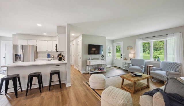 Serenity on Strauss 400 by Kropp Collective – Cozy Green Lake Family Retreat
