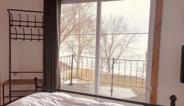 Serenity on the Lake Completely Renovated