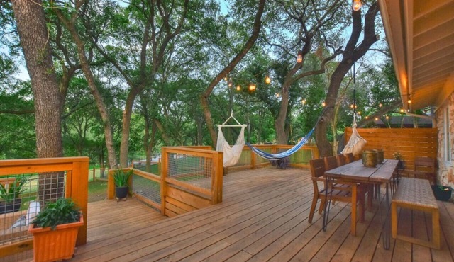 `Serenity On The San Gabriel` Pet-Friendly! Riverfront! Kayaks! Bikes!
