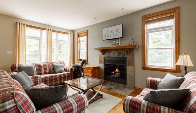 Serenity Peaks Lodge by InstantSuites-LaBete Golf