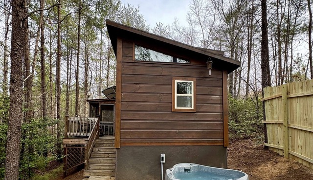 Serenity Ridge Cabin E: Couple's Holiday
