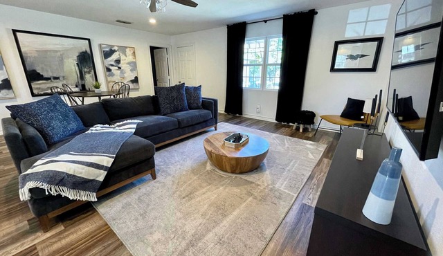 Serenity Stay - 3BR 2BA - South Lubbock