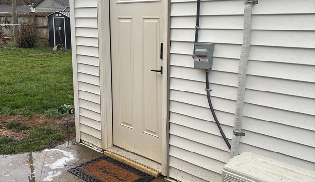 Serenity Studio with WiFi and Kitchen Travel Professionals Delight