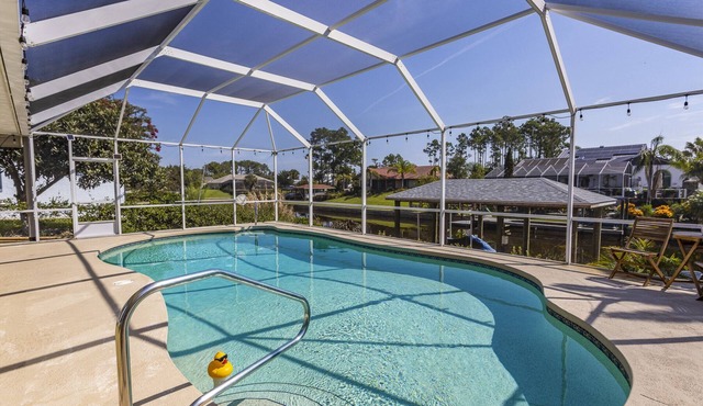 Serenity Waterfront 4BR w/Private Dock, Heated Pool & Relaxing Hot Tub