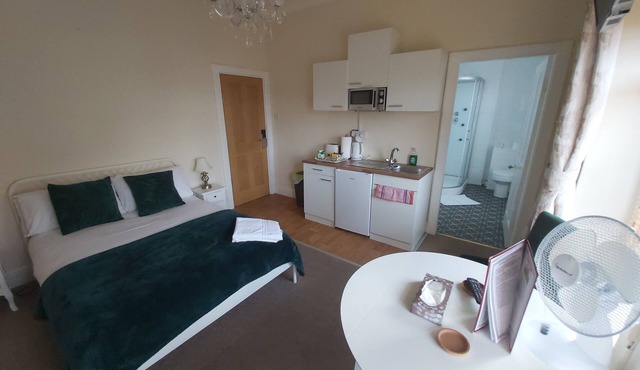 Sergeants Accommodation - Room 3