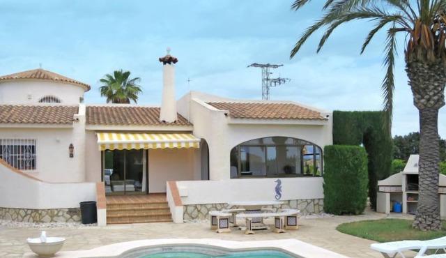 Serra by Interhome
