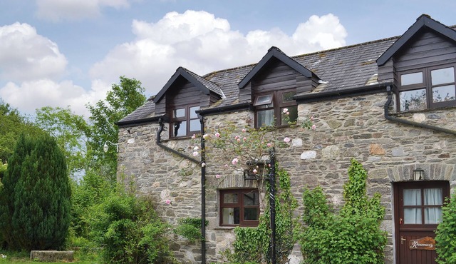 Set in glorious Devon countryside, just waiting to be explored, and with Cornwall as its neighbour.