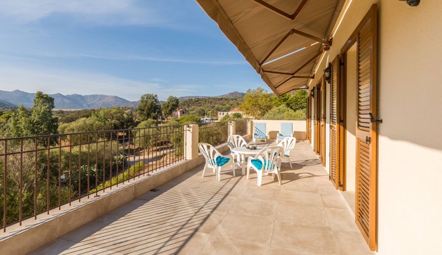 Set in the nature reserve of the Reginu valley (15' outside of Ile Rousse)