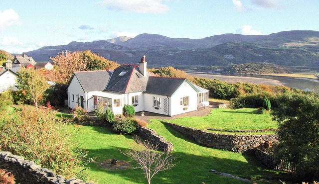 Set on the headland with fantastic mountain and sea views.