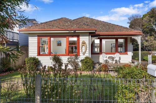 Settle In Retro cottage, Cowes