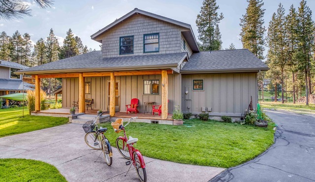 Settle Inn and relax by the riverfront at this Pet Friendly, Hot Tub Home.