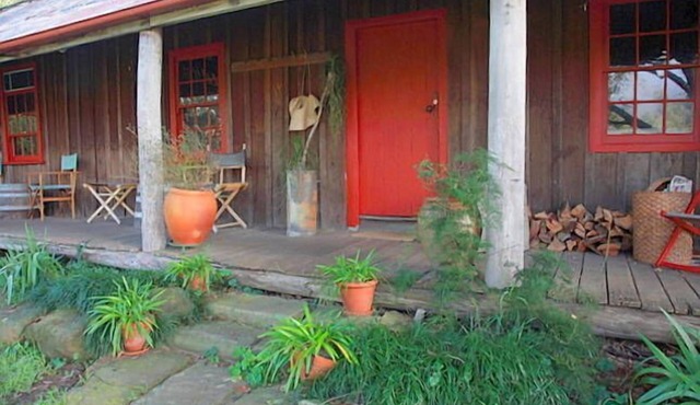 Settlers Cottage @ Undercliff Winery