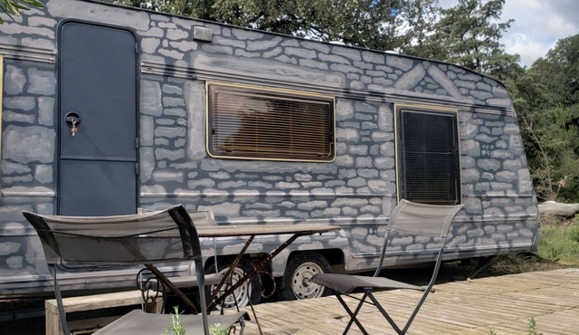 Seul Dans la Nature Sans Voisin, Caravane Tout Confort