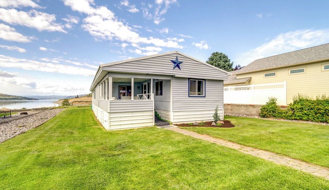 Seven Bays Vacation Rental on Lake Roosevelt!