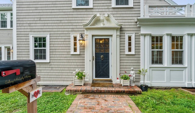 Seven bedroom Cohasset home available for summer rental