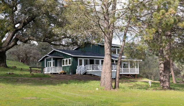 Seven Oaks Ranch Pine House