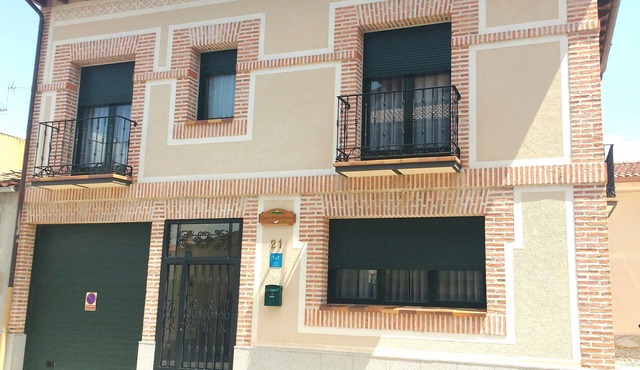 Seven Peaks House in Torrecaballeros (14P)