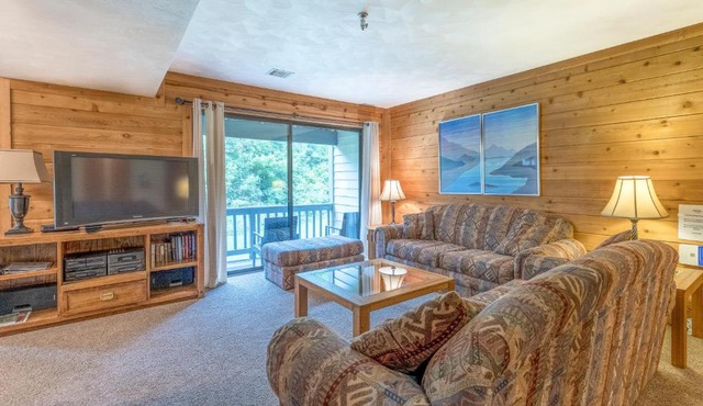 Seven Springs Stoneridge 3 Bedroom Deluxe Condo, Pet Friendly!