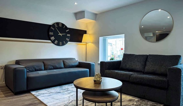 Seven Suites | Open Plan Living With Pool Table