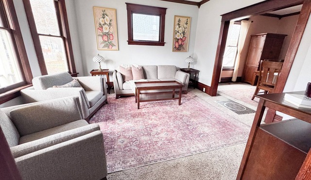 Seventh Haven Craftsman, Hot Tub & Fire Pit, Centrally Located