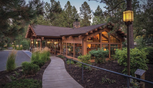 Seventh Mountain Resort