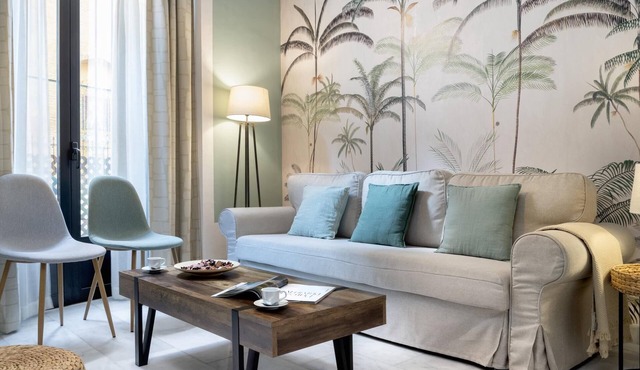 Sevillian Charm on Sol street - Comfort and Tradition 5 Min from Las Setas
