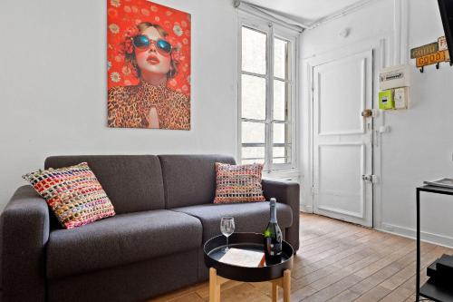 Sevres Cosy studio