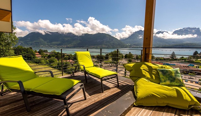 SEVRIER- PANORAMIC Loft&Mainfloor, Jacuzzi Parking
