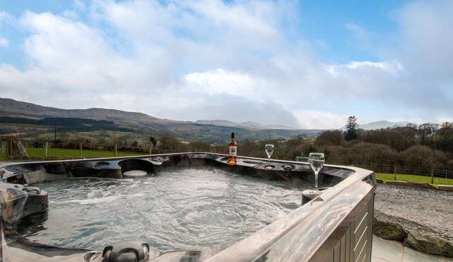 Sgubor y Gader - One Bedroom House, Sleeps 2