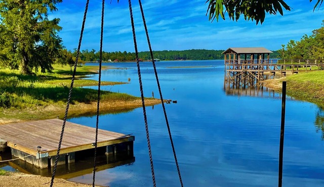 Sha Couyon - 2 acre Lake Front Retreat on Toledo Bend