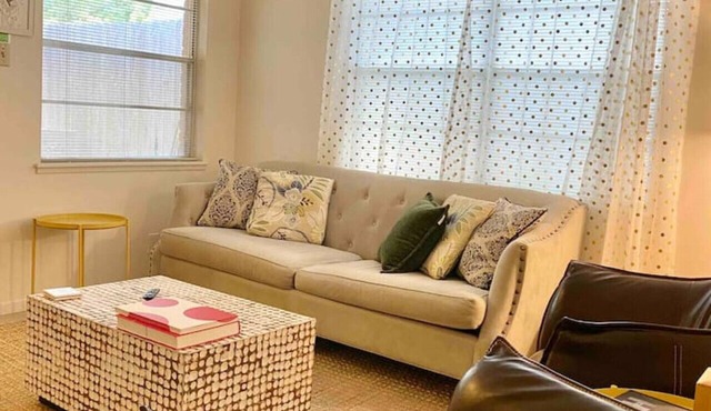 Shabby Chic Duplex Tx Medical Center, Rice Village