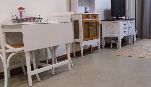 Shabby Chic Hideaway 2 BR apartment - Adelaide/Barossa gateway!