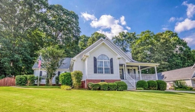 Shabby-Chic, Western, Cozy Home in Monroe/Antiques/Wedding Venues/UGA/Augusta