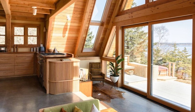 Shackup A-frame— Private Hot Tub & Beach Access