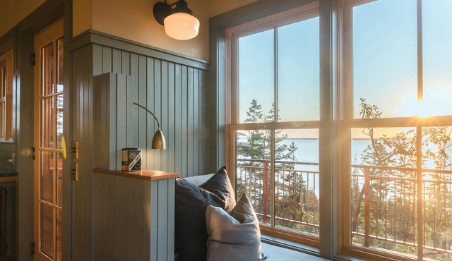 Shackup Tower - 30 ft in the air & hot tub