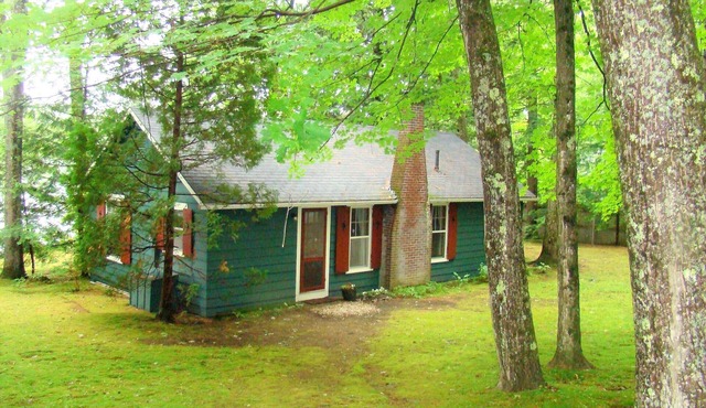 Shadbush Cove Cottage with guest cottage