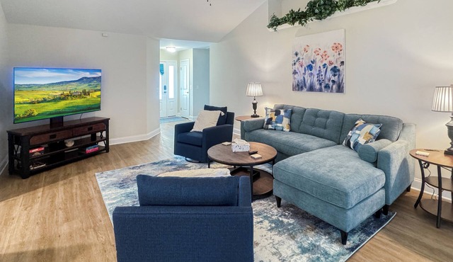Shadow Lakes Retreat ~Golfing, Beaches, 10 Min to OKI, Southport Ferry